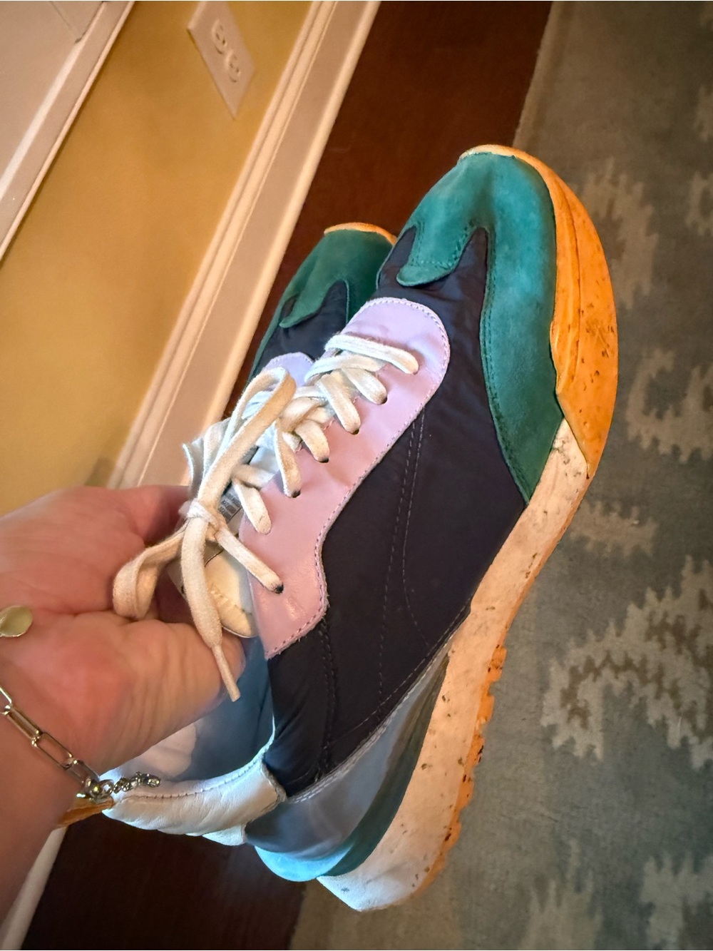 Oncept Brooklyn Sneaker in multi color size 7